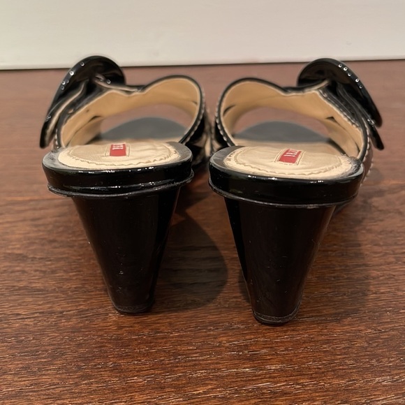 Prada Women’s Black Patent Leather Wedge Size 6 - Picture 4 of 6